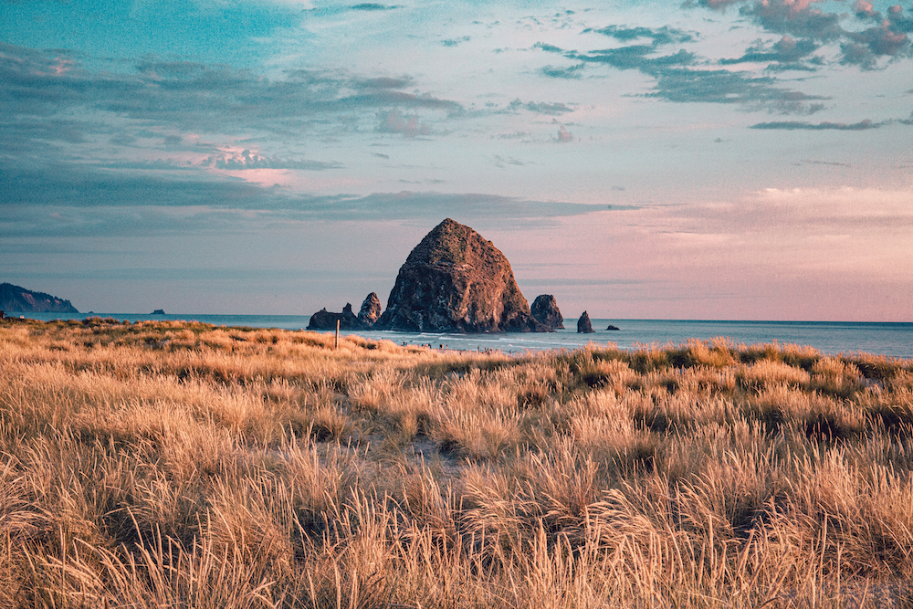 haystack rock in oregon