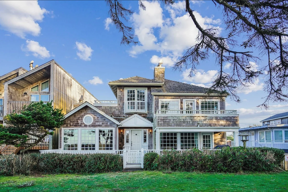 Port House - Cannon Beach Vacation Home